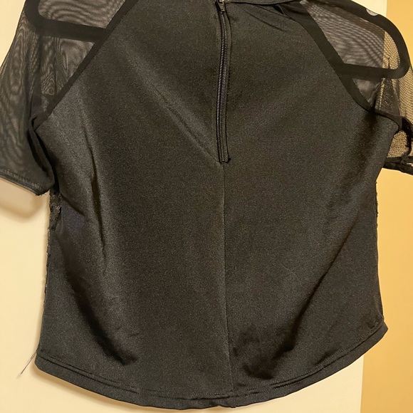 XS black sequin crop top - Picture 3 of 4